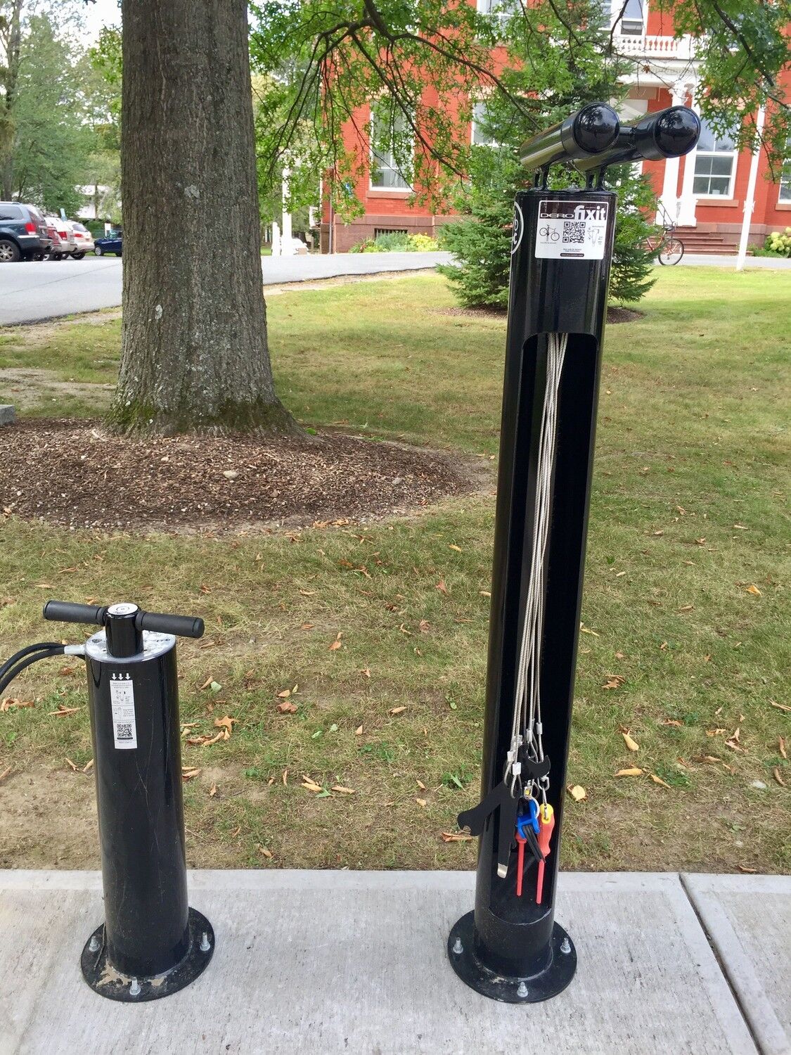 Dero bike fixit station hot sale