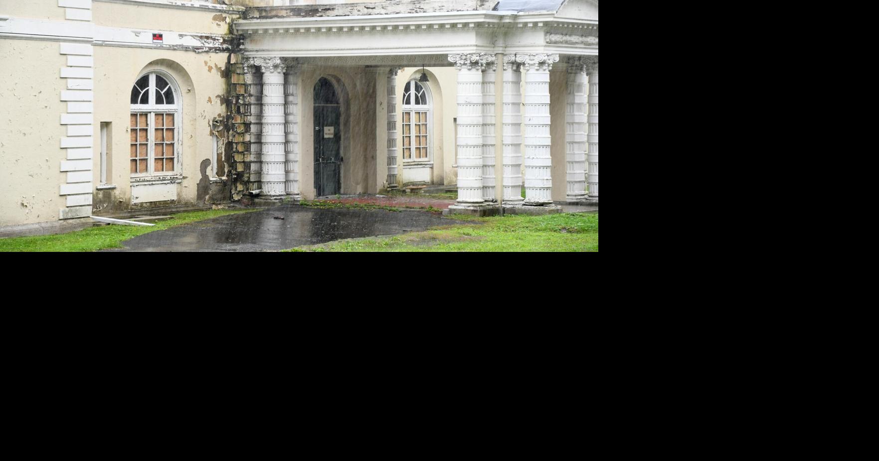 Lenox commission blocks demolition of Spring Lawn mansion pending a new look at its condition