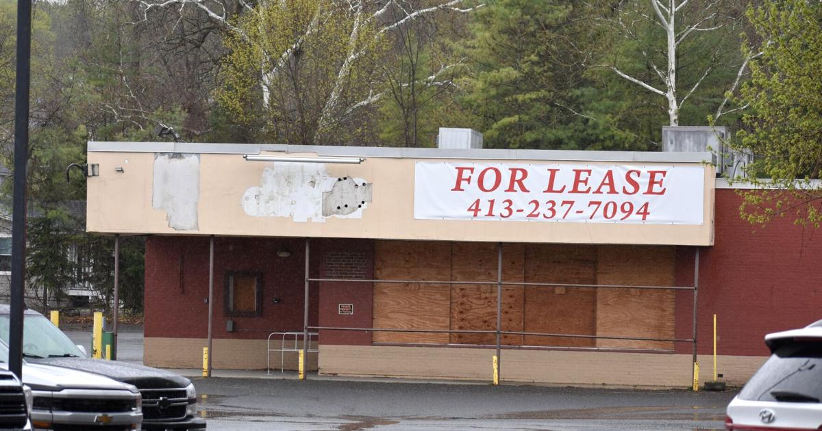 Former Lee Price Chopper site remains vacant after years of stalled redevelopment and legal dispute