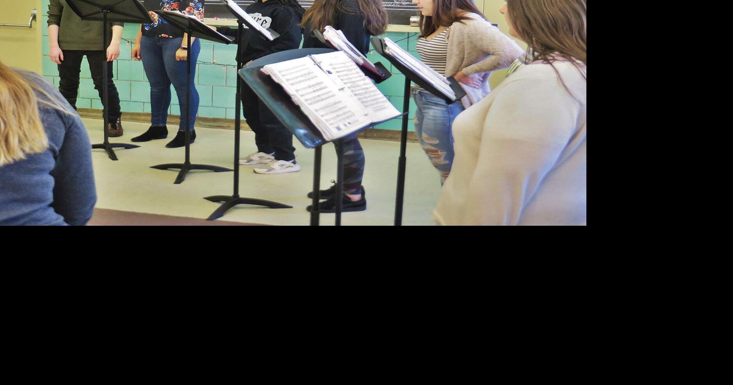 CLASSROOM OF THE WEEK Pittsfield chorus classes hit high note with