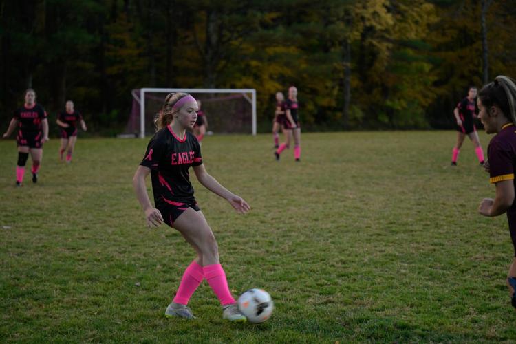 julianna valentini plays soccer