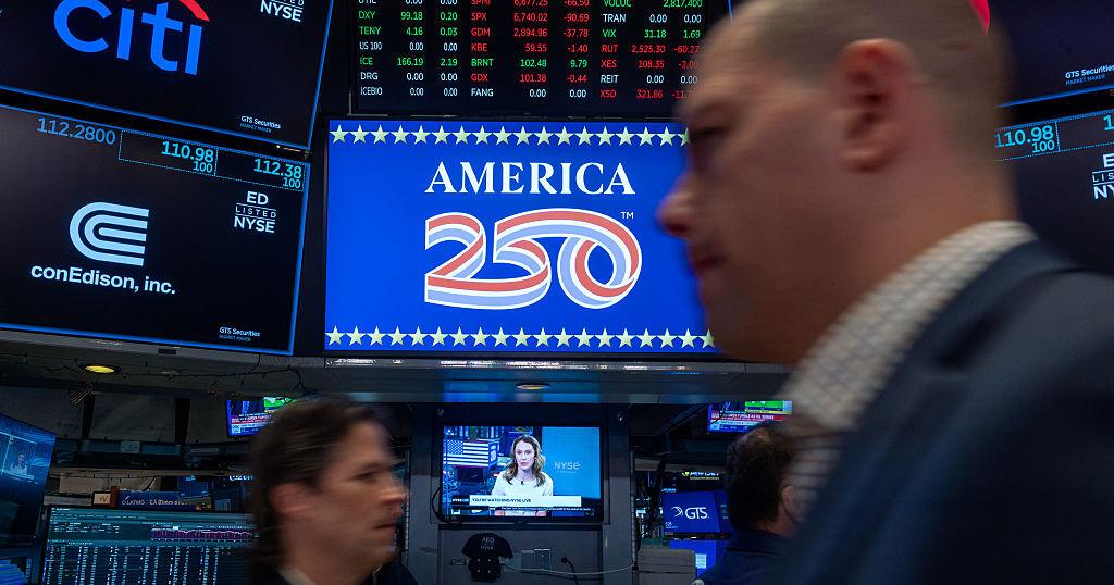 Stocks have the best quarter in six years