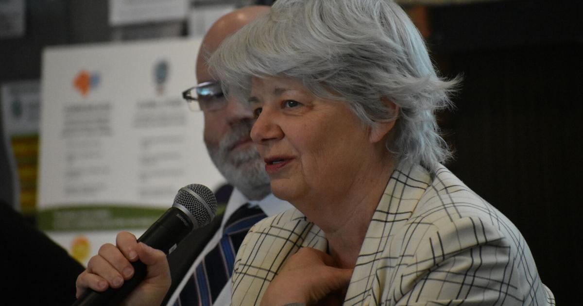 Who will administer and score end-of-course exams if they replace MCAS as high school graduation requirements?