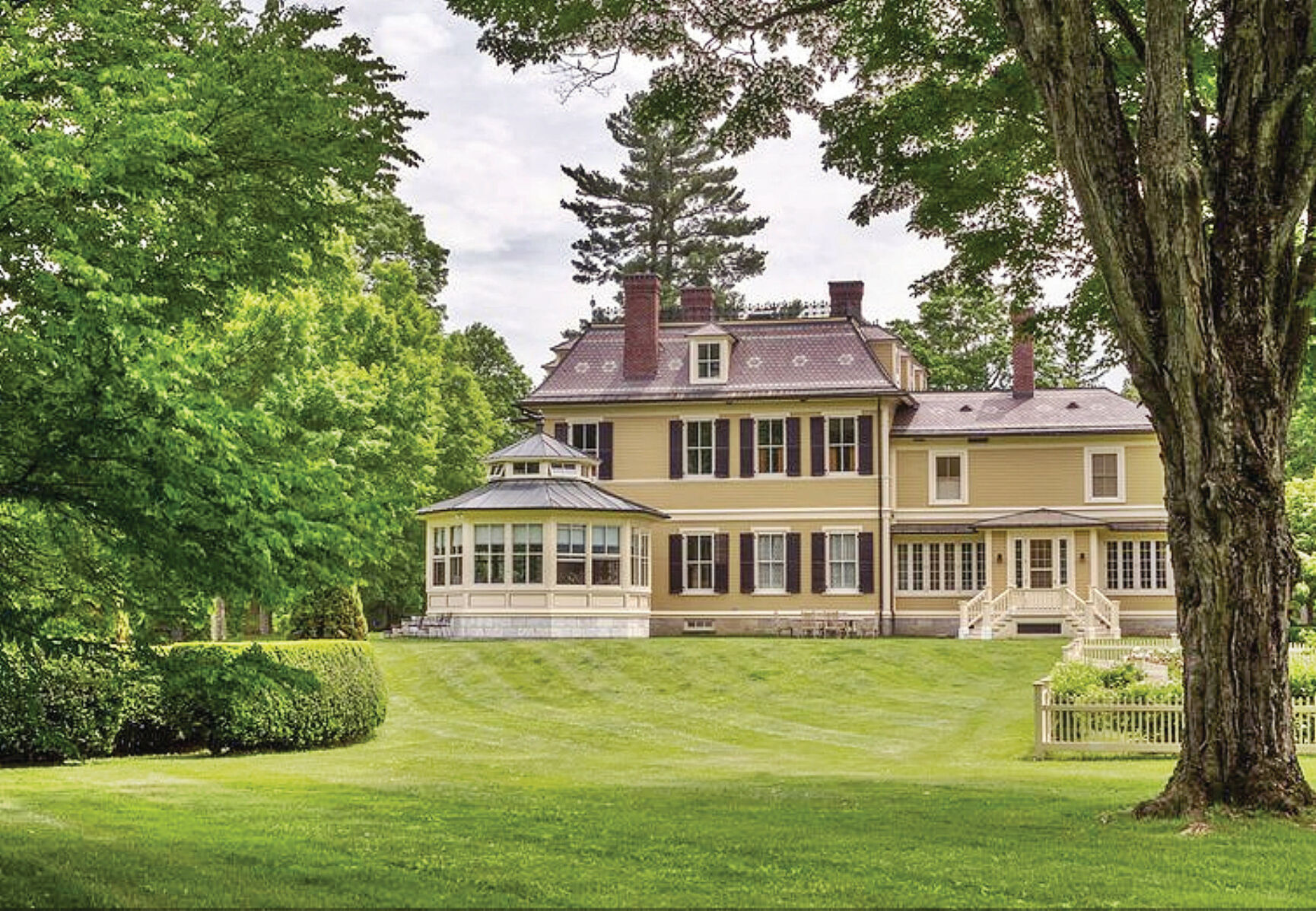 The Cottager | Southmayd Farm: A Berkshire Cottage With A Peculiar Back ...