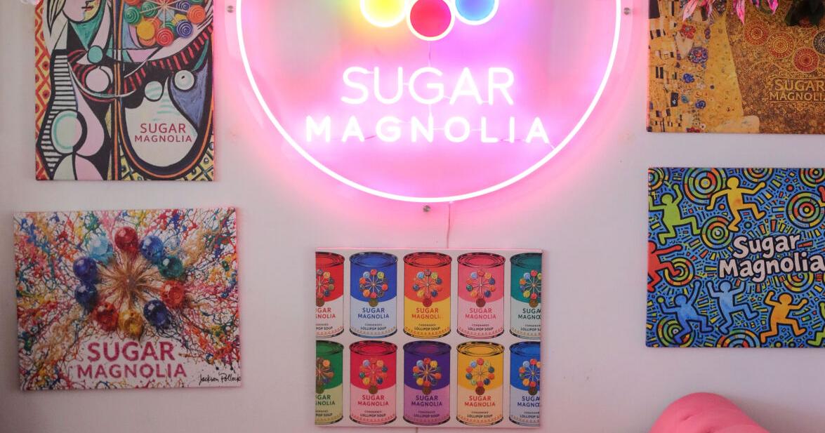 Sugar Magnolia selfie station with lounge