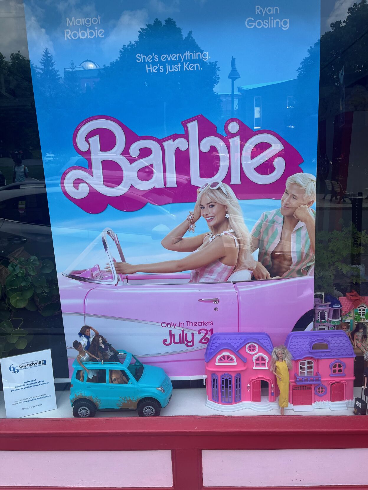 barbiemania-hits-the-berkshires-as-fans-of-the-new-barbie-movie-sell