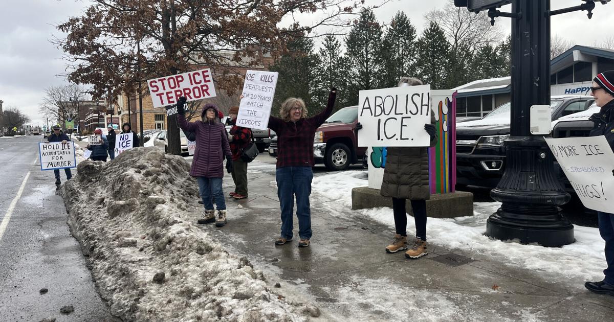 Protesters in Pittsfield express outrage at ICE killing of woman in Minneapolis