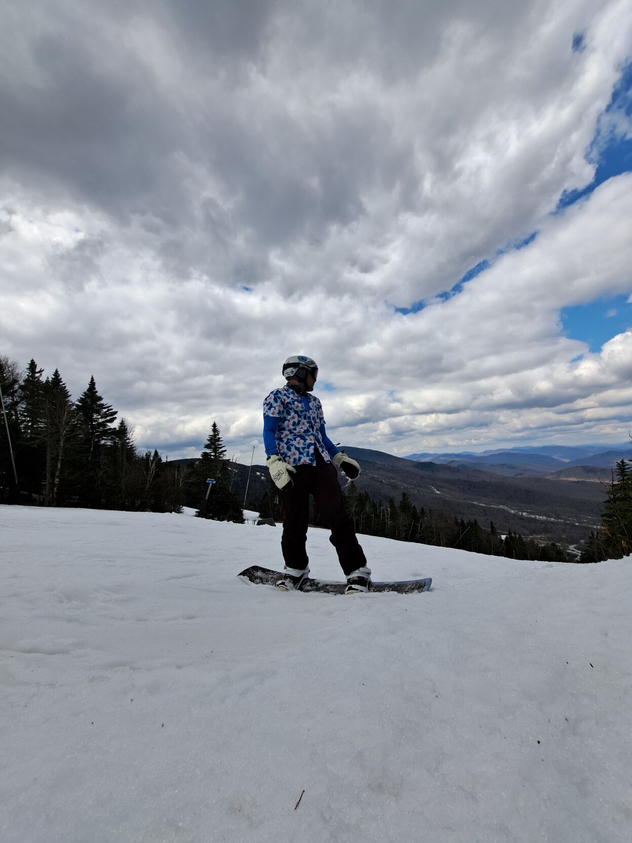 Mike Walsh Wrapping the Powder Report season with a springtime shred