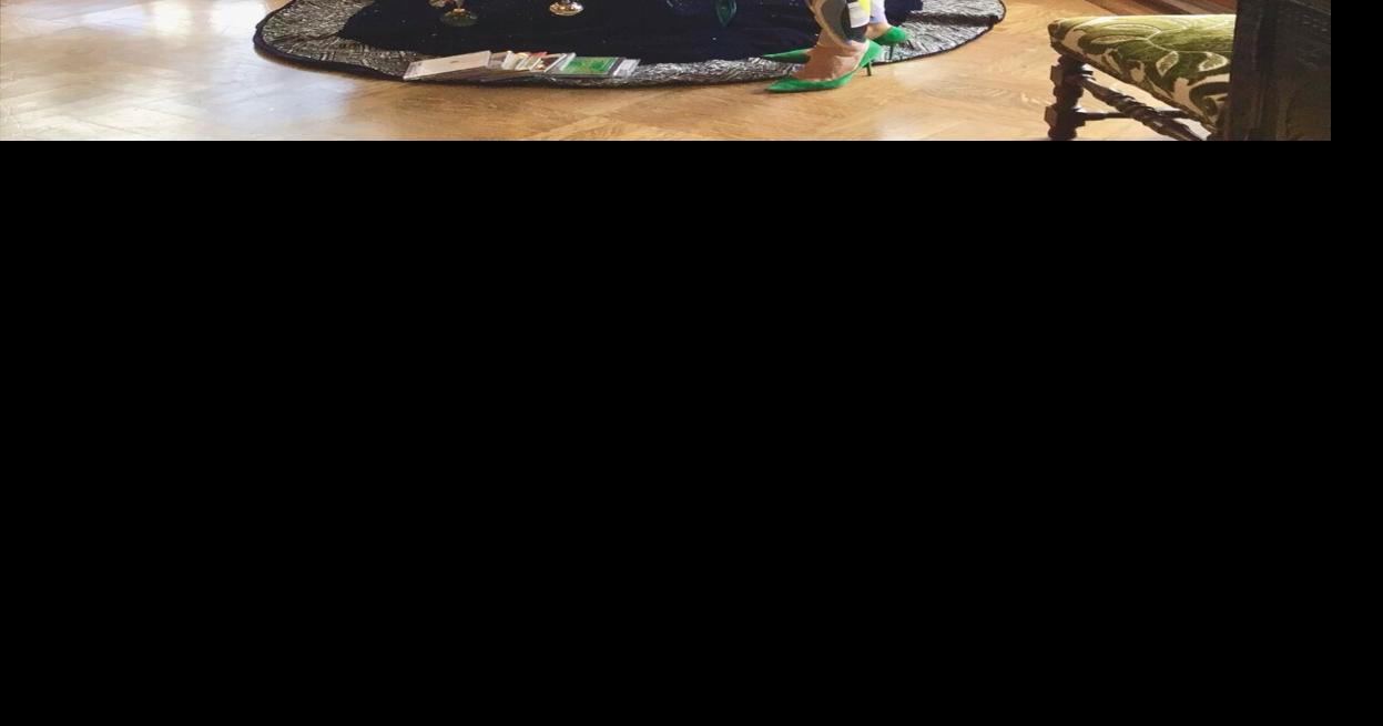 2022 Christmas Real Trees Dalton Ma Dorinda Medley In Front Of Christmas Tree | | Berkshireeagle.com