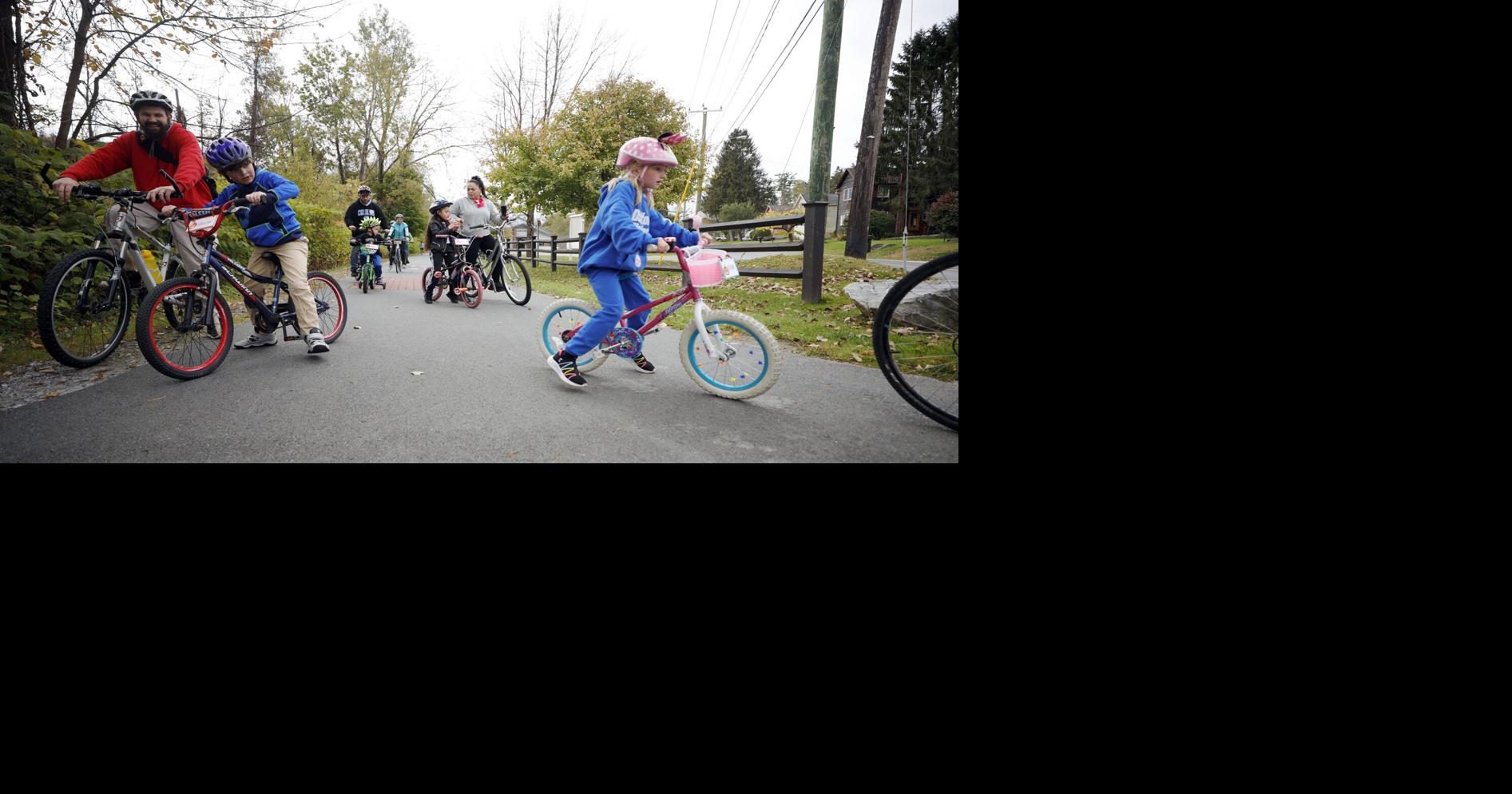 Photos: Inaugural Fall Foliage Community Bike Ride | Multimedia | The ...