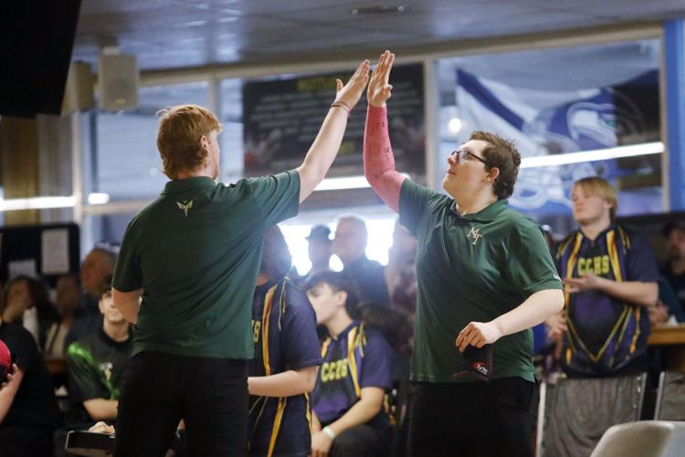 Reilly and Ryder Lefebvre high five
