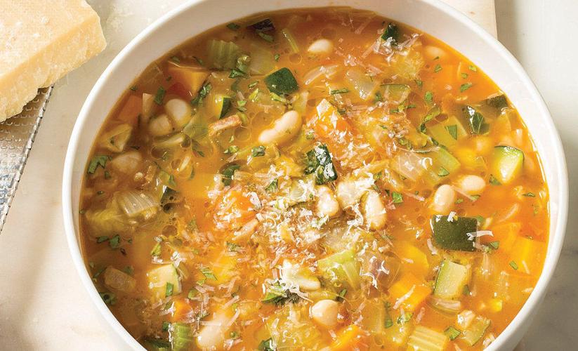 Minestrone made with a slow cooker