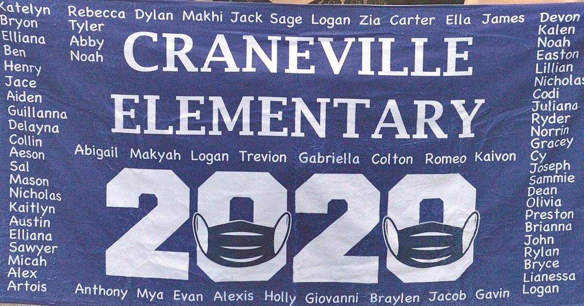Weather doesn't put damper on Craneville Elementary graduation event