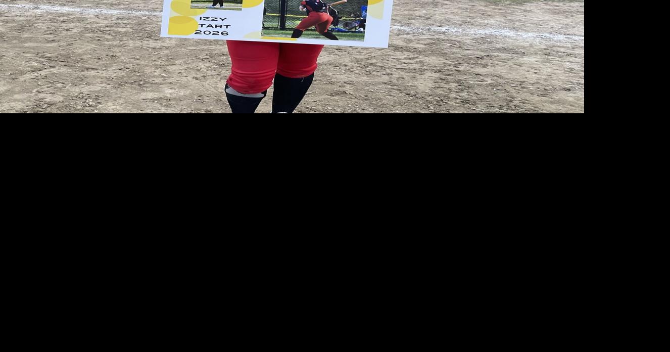 Hoosac Valley softball stays perfect as Wnuk’s homer buries Lenox