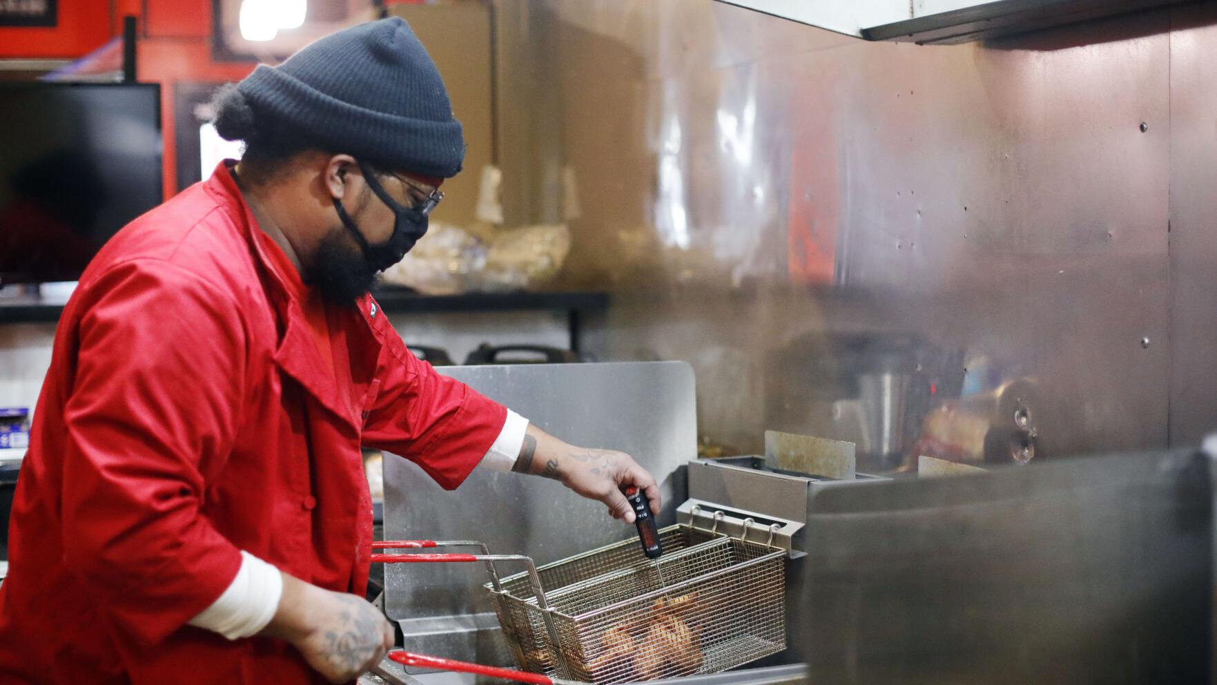 Rem Roc's Fried Chicken and Soul Food offers 'fast-food for the soul' that's still home-cooked - Vimarsana News