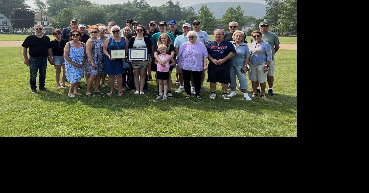 Roundup: Zinky #39 s Pub wins DaltonRuth title Little League