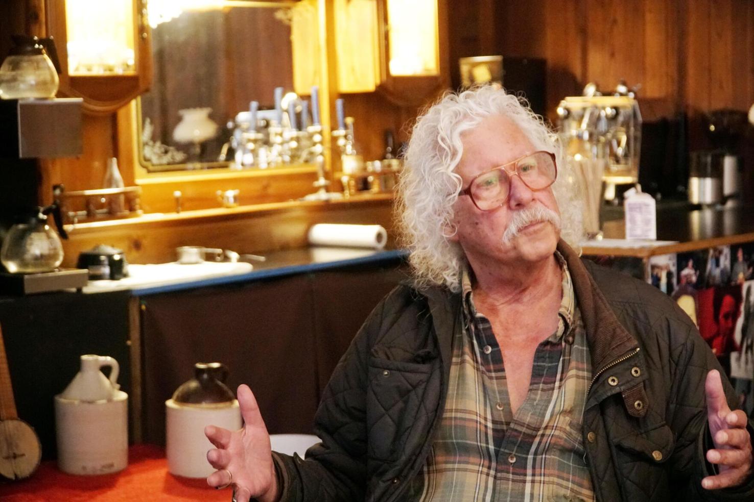 Arlo Guthrie and Matthew Penn to talk about 'Alice's Restaurant' after