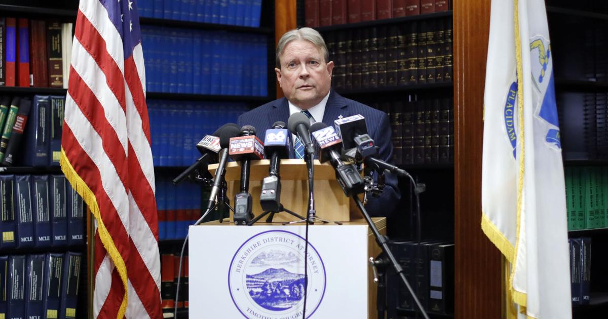 Fatal shooting by police followed 46 seconds of chaos in a Hinsdale bedroom, the DA says. Here's what we know — and don't know