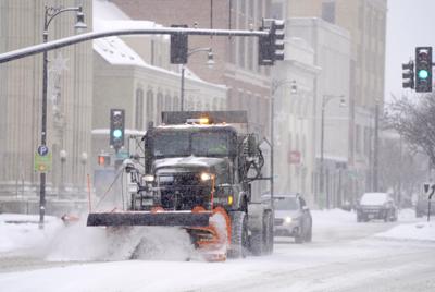 Snow plow on North Street