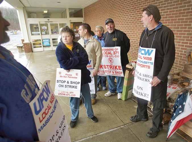 Talks resume as Stop & Shop strike enters 5th day