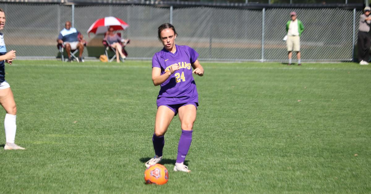 Williams women's soccer team opens 2022 against 20th-ranked and NESCAC Williams women's soccer team opens 2022 against 20th-ranked and NESCAC