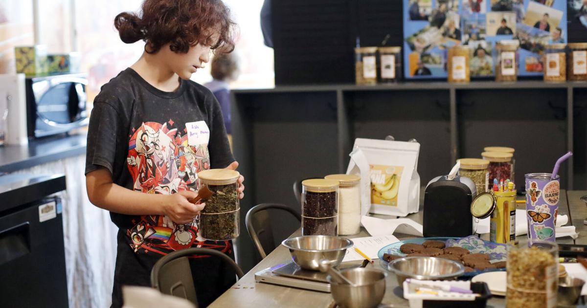 Ash Lysy making tea blend
