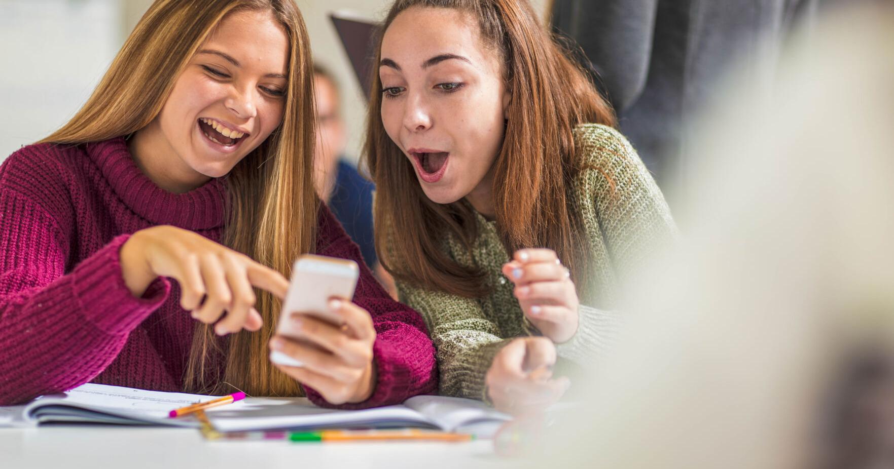 Clarence Fanto: It's time to hang up or ban cellphones during school hours - Vimarsana News