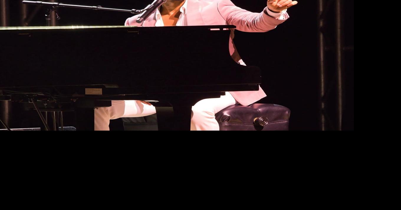 CONCERT REVIEW John Legend gives all of himself to Tanglewood — and it
