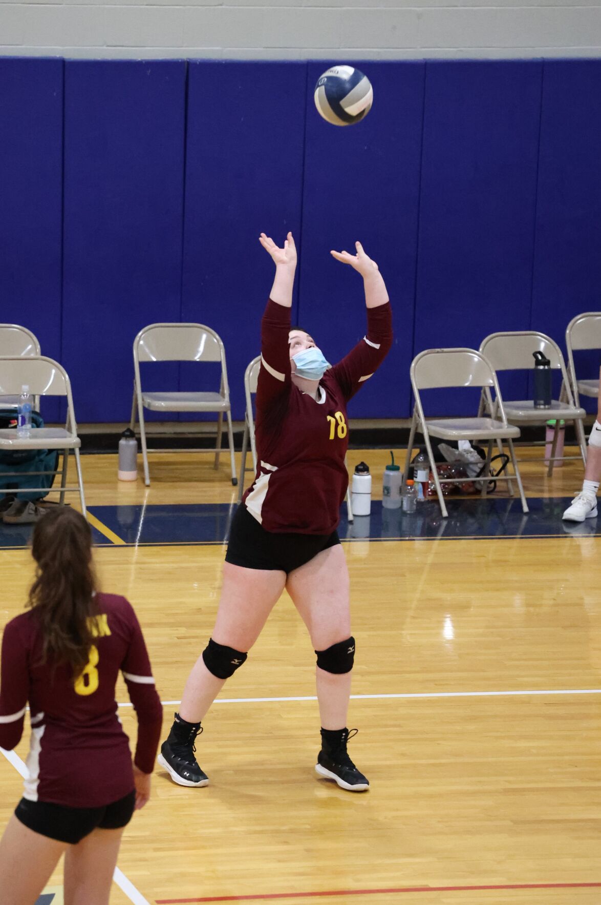 Danielle Miller sets the ball