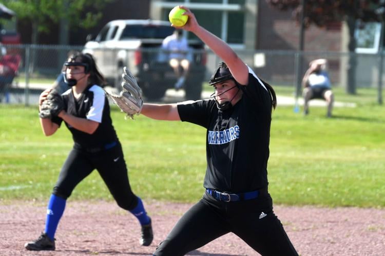 Avery Vale-Cruz pitches