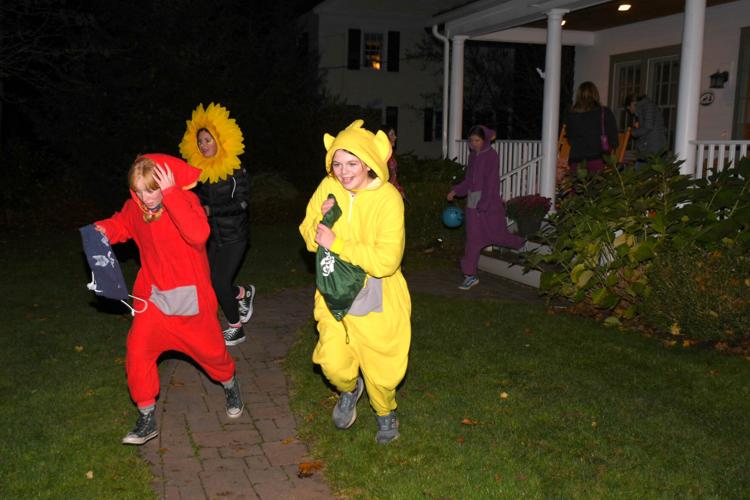 Halloween Trick or Treating in Williamstown Multimedia