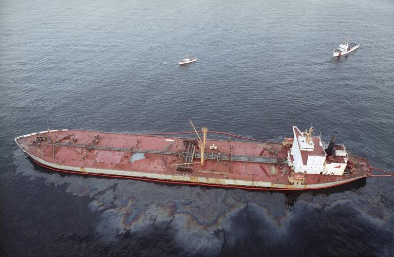 Oil Disaster U.S. California 1990