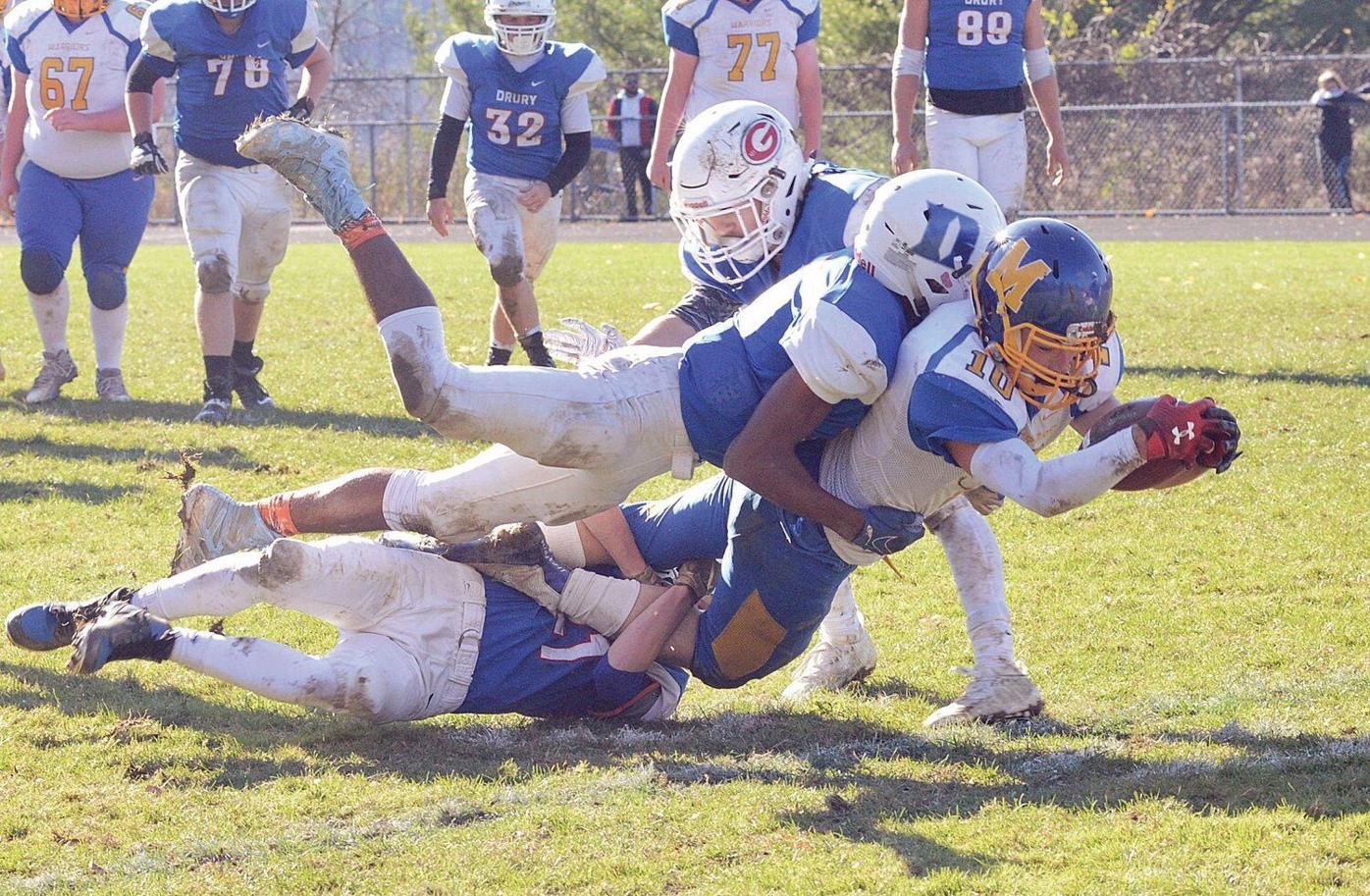 Drury football team ends regular season with loss to Mohawk Archives