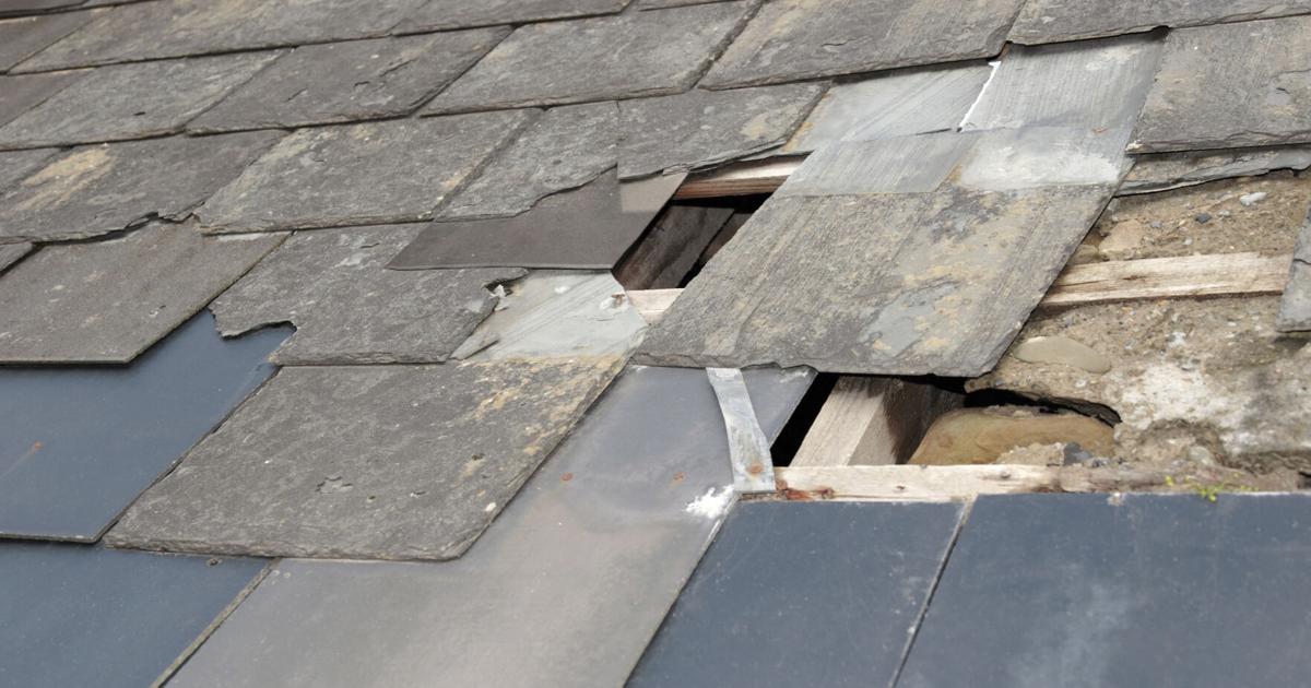 Signs a roof needs repair or replacement |
