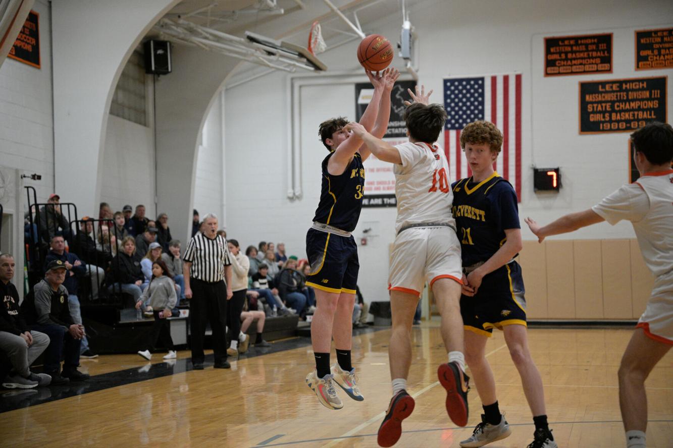 Playoff Basketball: No 33 Everett falls to No 32 Keefe Tech on road