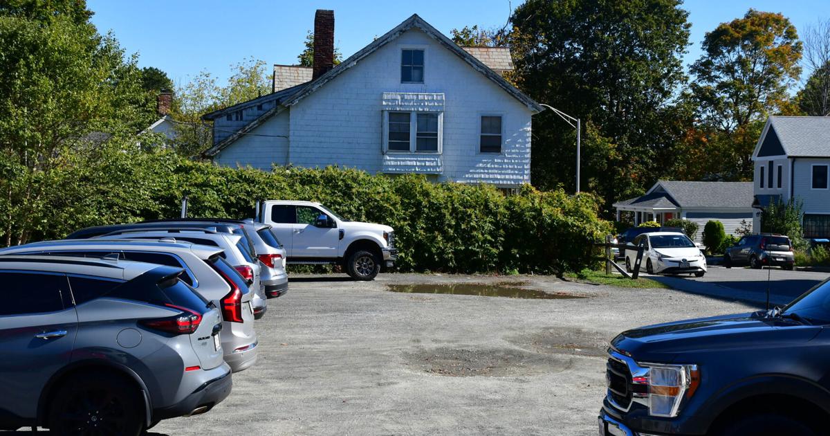 Last-minute twist: Private buyer outbids Lenox for downtown parcels just before vote on town purchase
