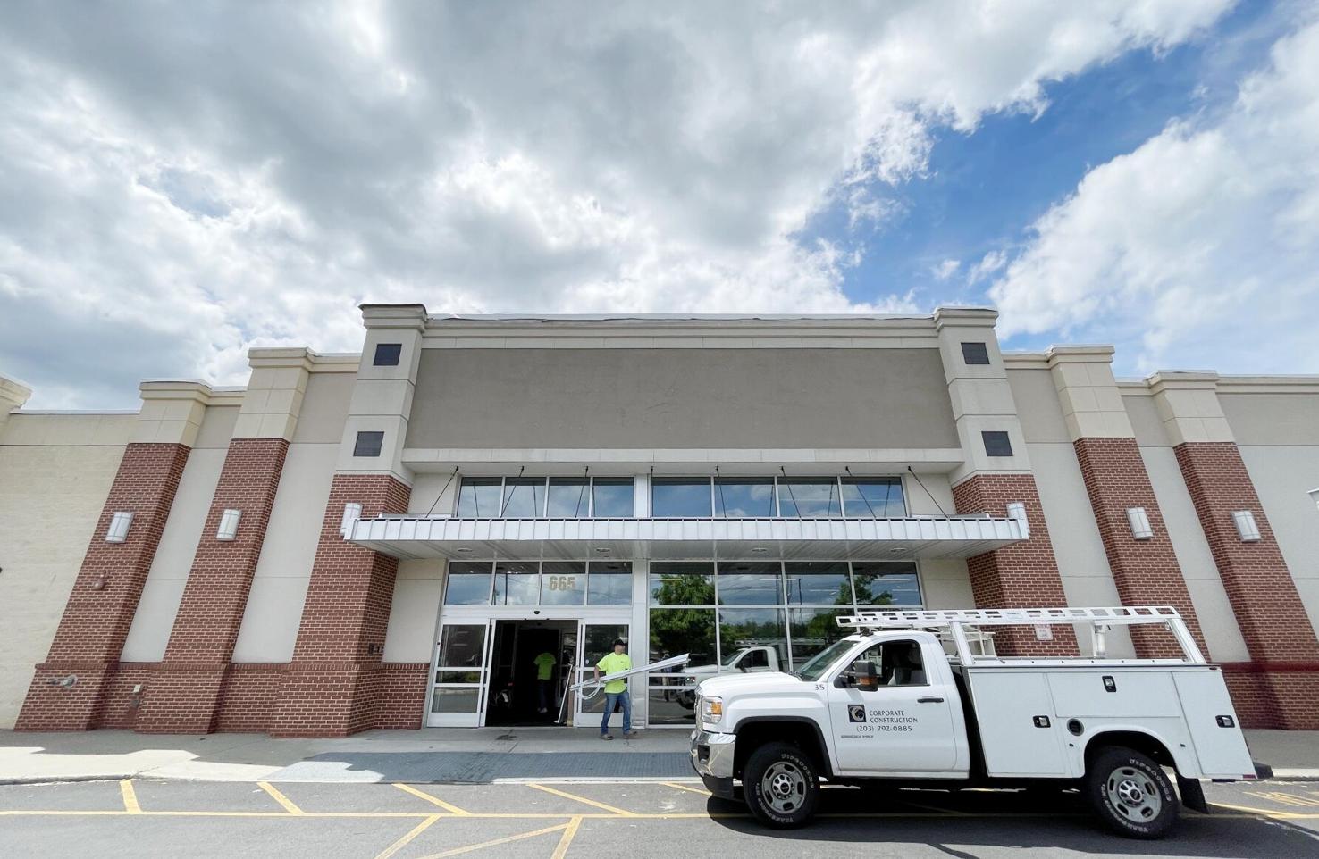 Raymour & Flanigan furniture store moving into former Bed Bath and