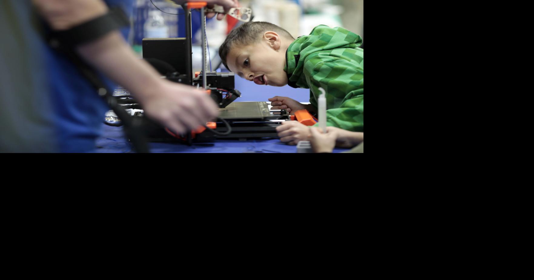 Photos St. Agnes Academy students in Dalton enjoy a STEM Fair