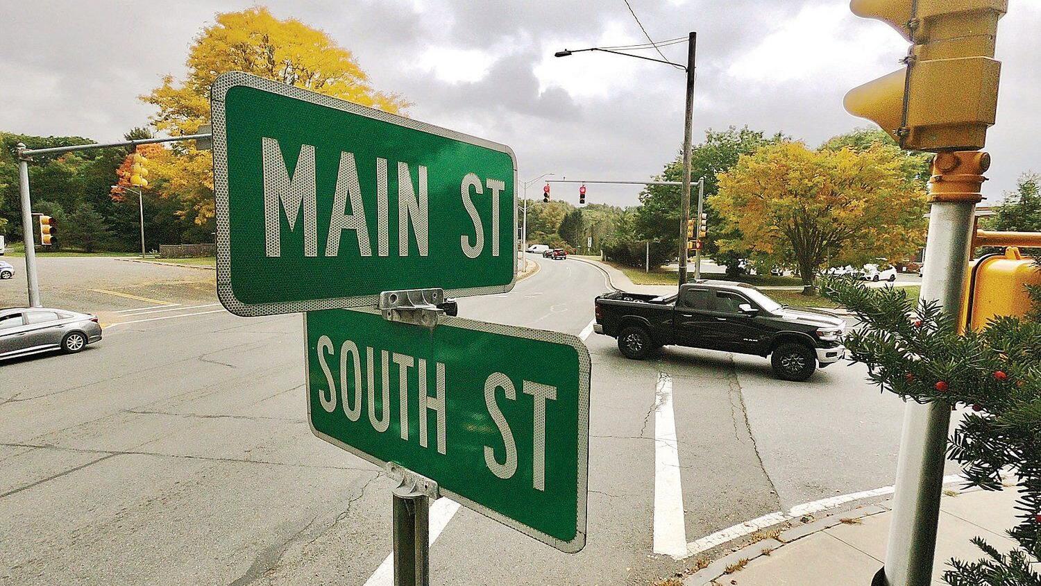 Dalton ramps up local opposition to proposed roundabout - Vimarsana News