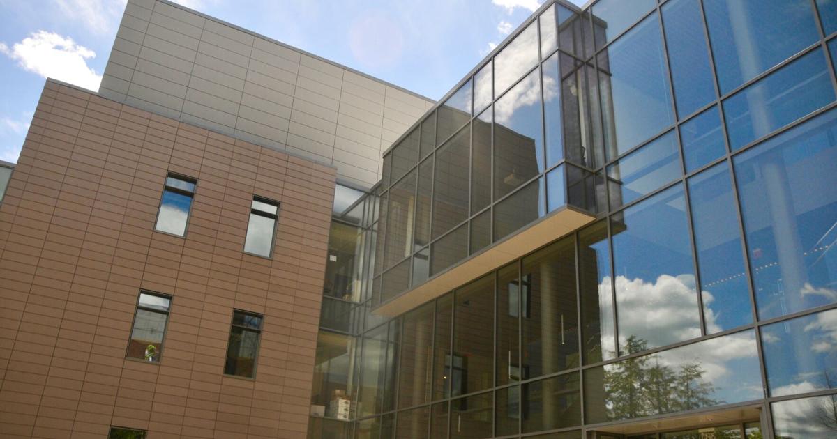 Federal grant pause raises 'deep concern,' confusion among Williams faculty