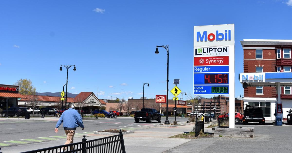 Average gas prices cross $4 mark in Berkshire County after temporarily easing