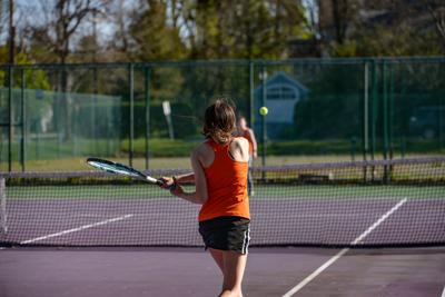 Lee girls tennis player