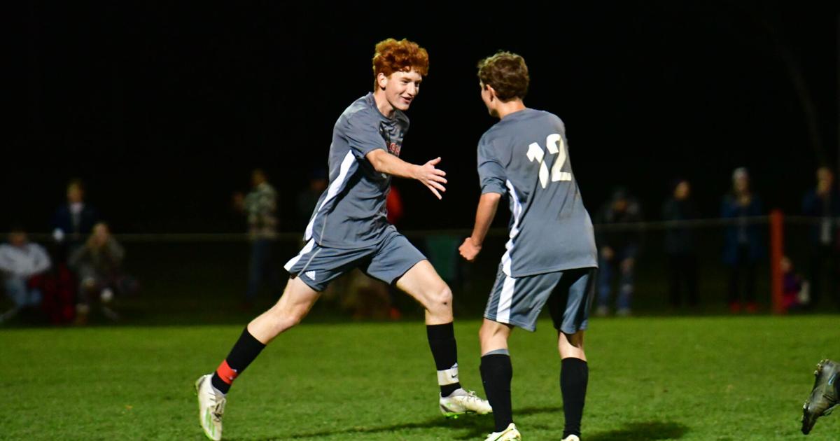 Mount Greylock boys strike early roll into MIAA D V soccer Elite Eight Mount Greylock boys strike early roll into MIAA D V soccer Elite Eight