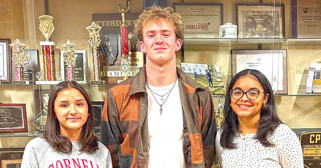 Students earn scholarship from Posse