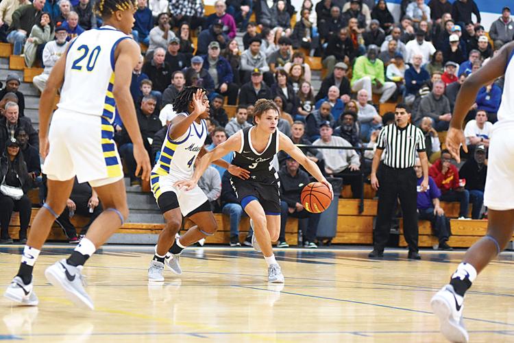 Best delivers for Mt. Carmel vs. De La Salle | Sports 