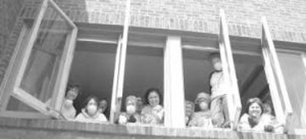 Morgan Park Juniors Help Out At Rhs Home Community News Beverlyreview Net