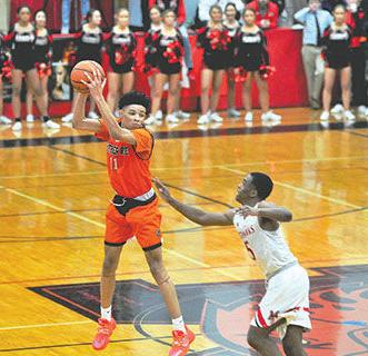 Powell Br Rice Defeat Rival Marist Sports Beverlyreview Net