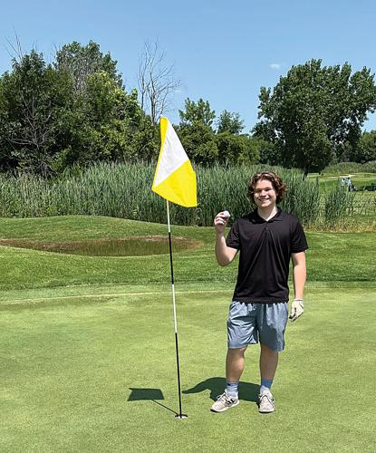 Neal Rech Rech aces par-3 during EP camp | Sports | beverlyreview.net