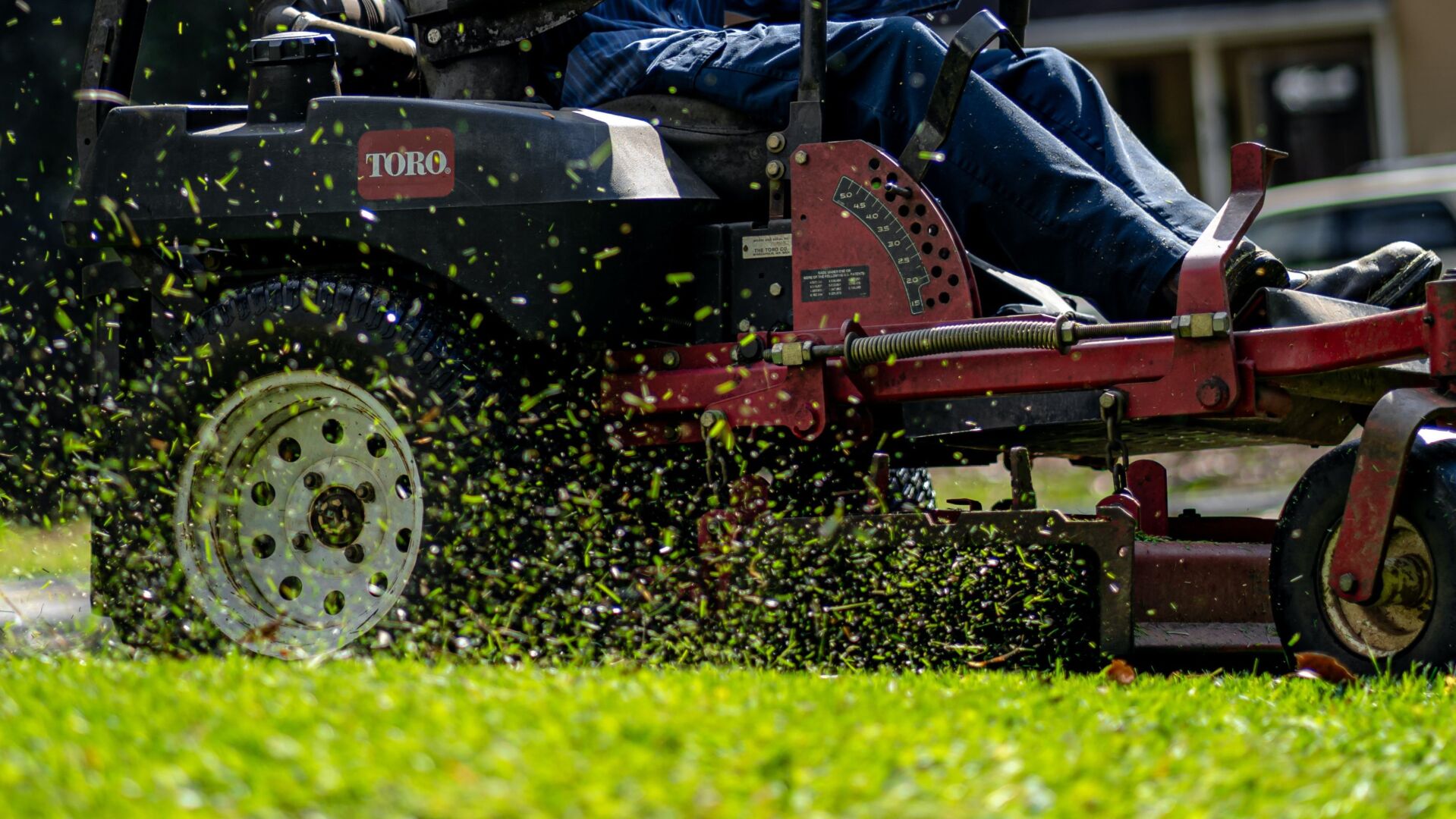 Western Washington Lawmakers Propose State ban on Gas Powered Lawn