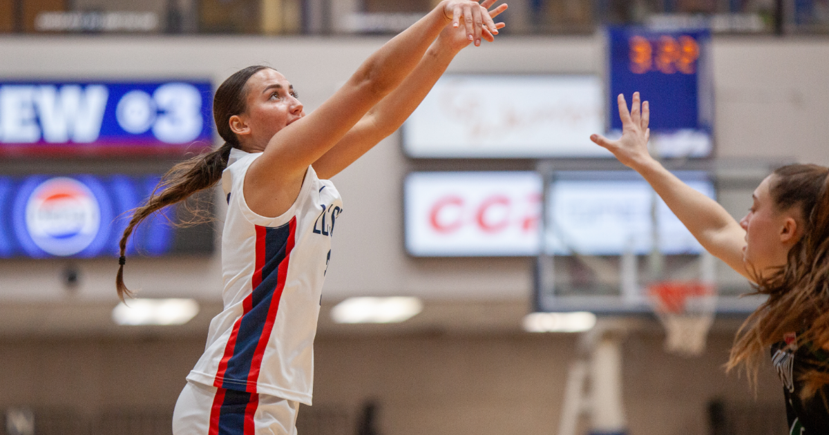 Warrior Women Defeat Geoducks to Open Road Trip